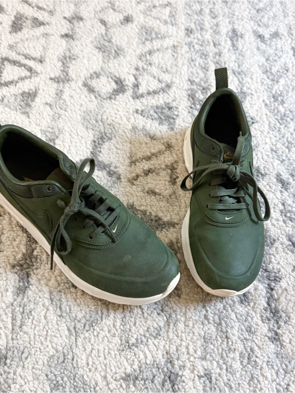 Green Nike air max Thea